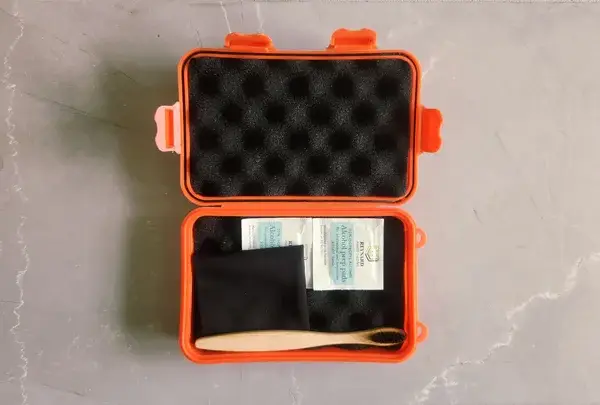"BUSH LIFE" Field Kit. - Image 5